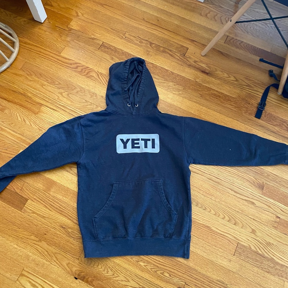 navy blue yeti hoodie -